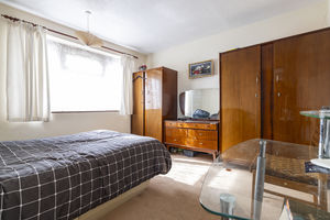 Bedroom- click for photo gallery